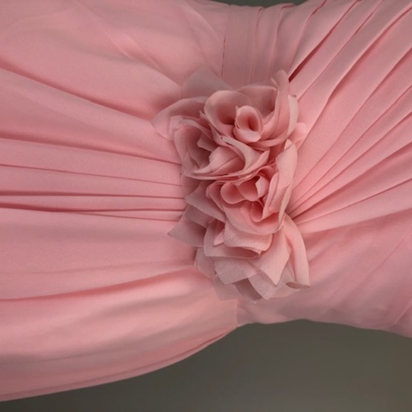 💥Host Pick💥Bridesmaid Dress With Cascading Ruffles .Sz 6 - Picture 12 of 15